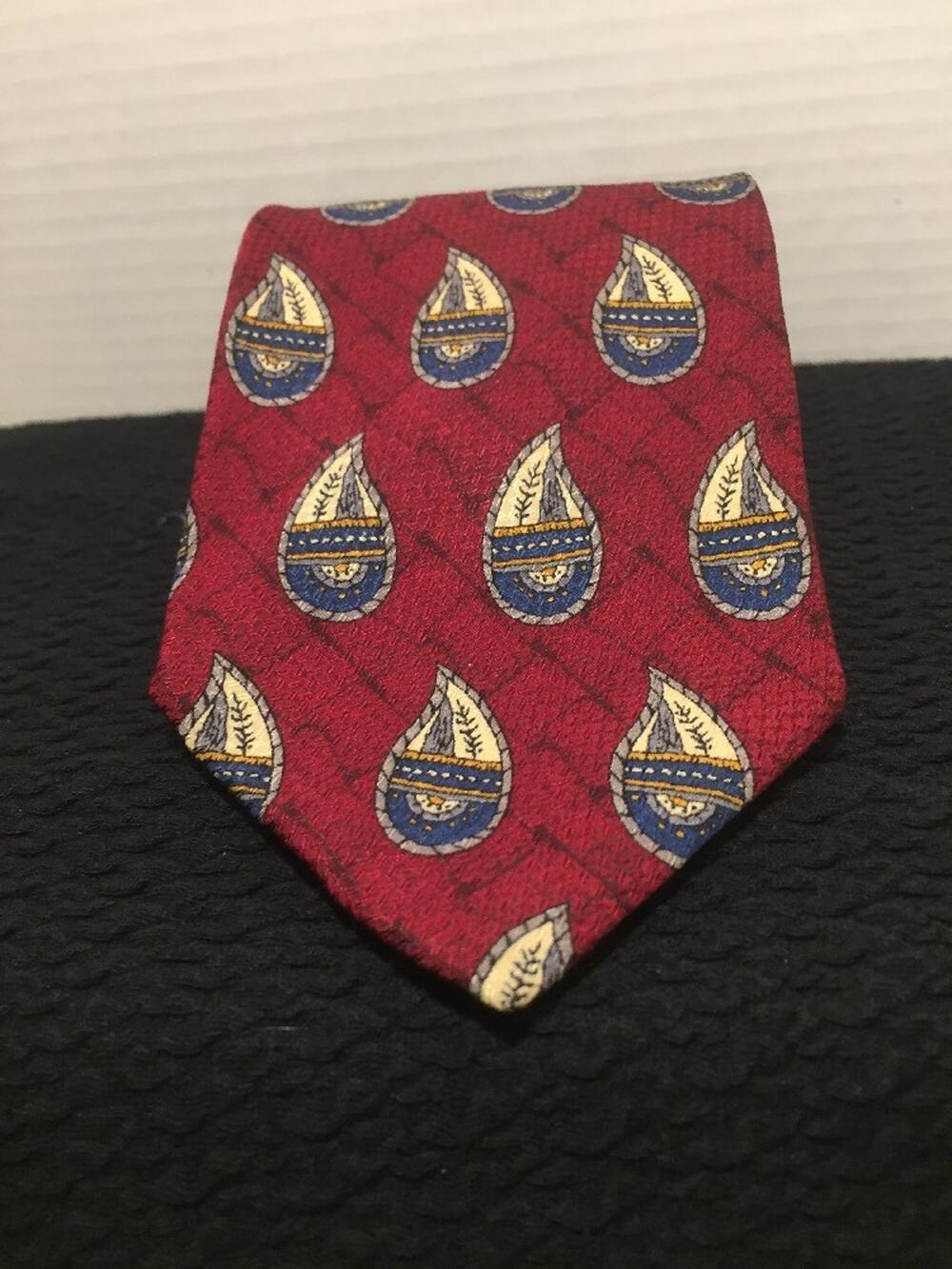 J.Z. Richards All Silk Hand Crafted in America Vintage Tie
